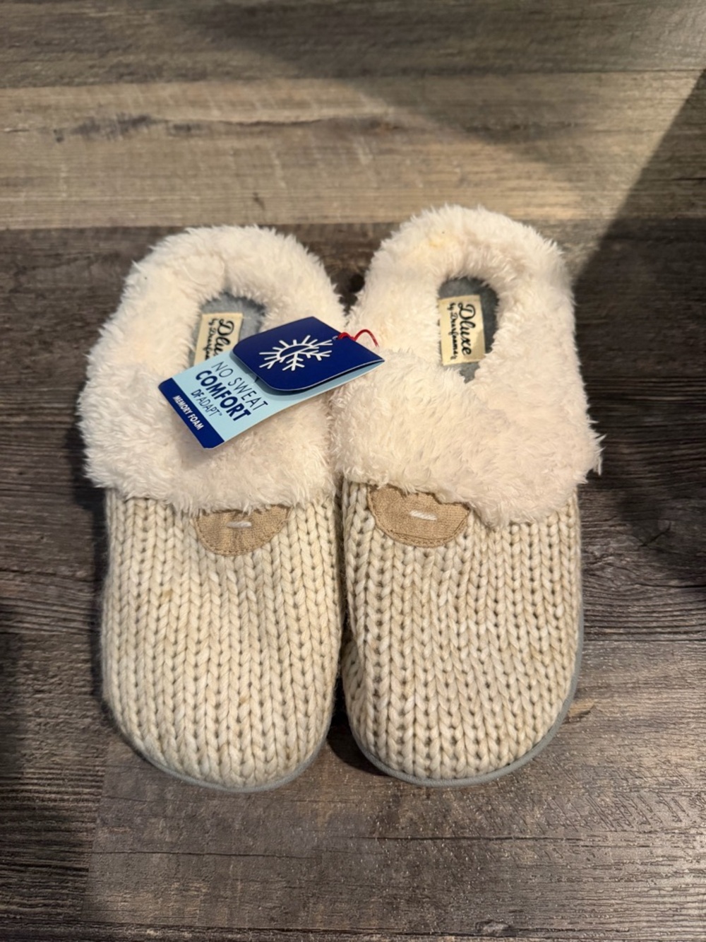 Dearfoams Cream Knit Fleece-Lined Slippers